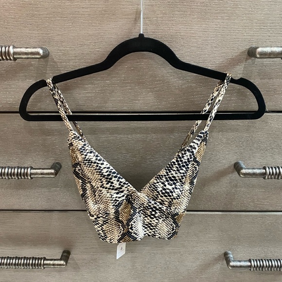 NWT Snakeskin crop top new Medium and large - Picture 5 of 7